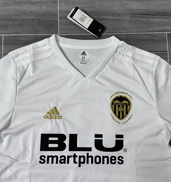 Camiseta Valencia CF Edición Especial BLU – Blanca con Detalles Dorados