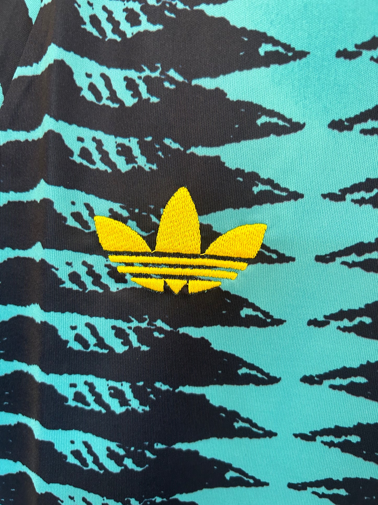 Camiseta Colombia 2025/2026 Alternativa – Azul con detalles Amarillos