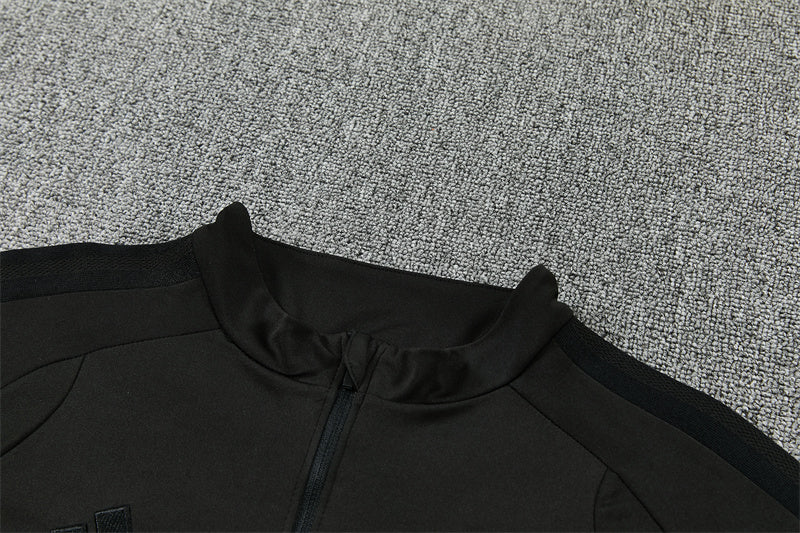 Chándal Manchester United Black Edition 2026/27 – Conjunto de Entrenamiento