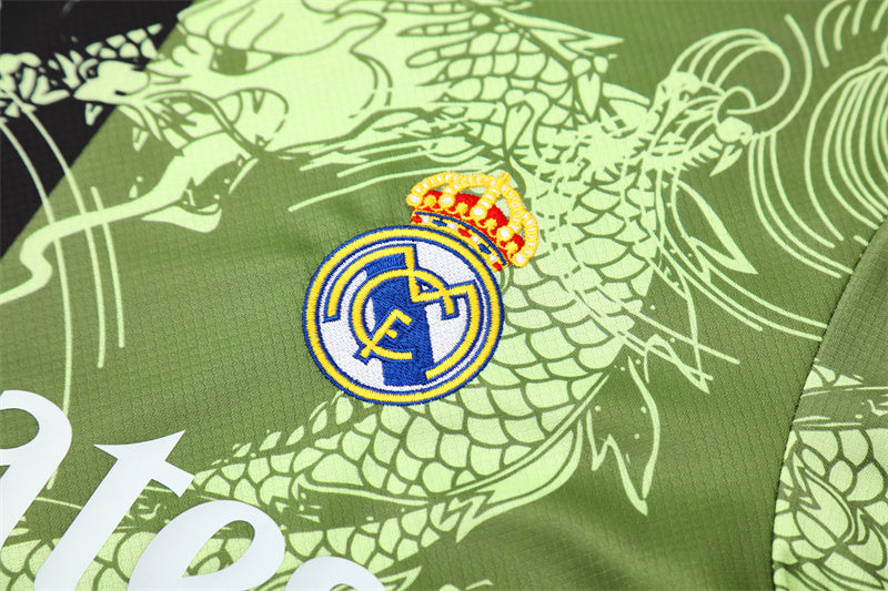 Real Madrid 25/26 - Edición Dragón Verde