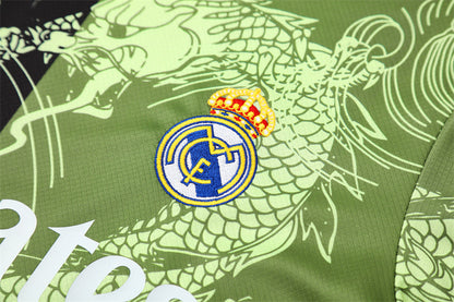 Real Madrid 25/26 - Edición Dragón Verde