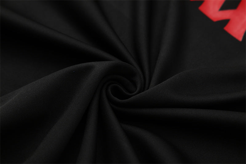 LIVERPOOL FC – KIT DE ENTRENAMIENTO 2025/26