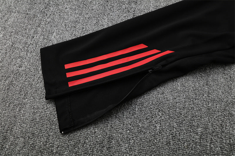 LIVERPOOL FC – KIT DE ENTRENAMIENTO 2025/26