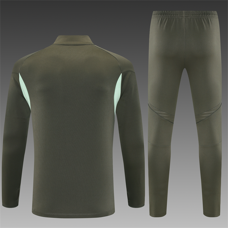 REAL MADRID – KIT DE ENTRENAMIENTO OSCURO 2025/26