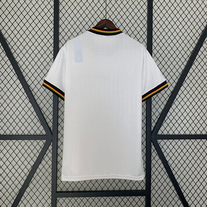 Camiseta Retro Alemania Adidas – Edición Clásica con Detalles Tricolores