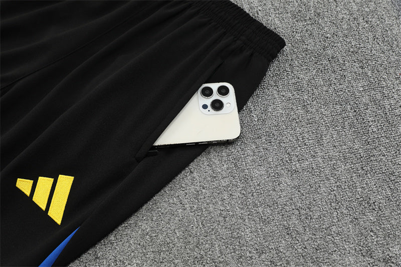 Chándal de Entrenamiento Manchester United 25/26 – Negro/Azul/Amarillo
