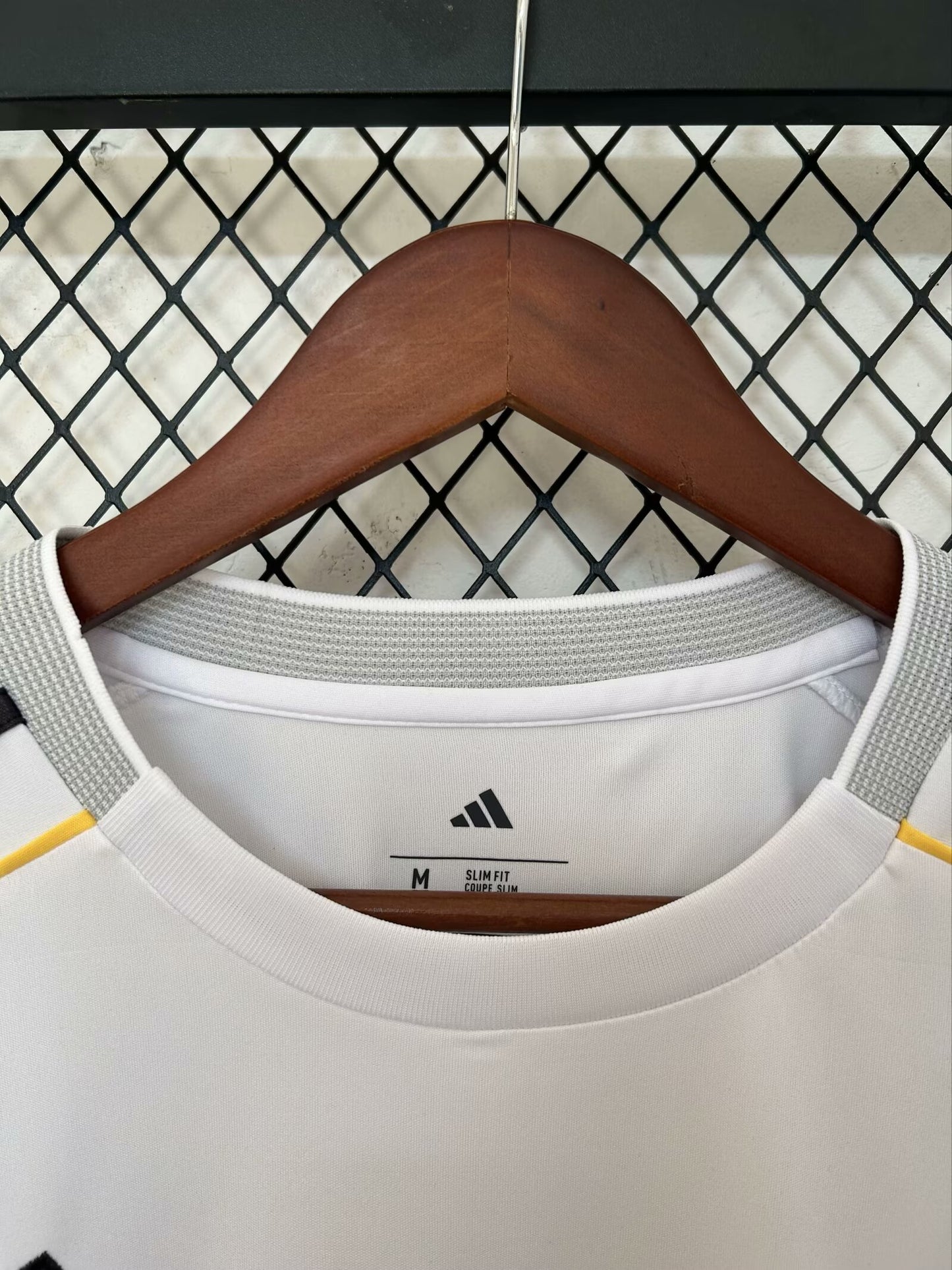 REAL MADRID 2025/2026 – CAMISETA LOCAL