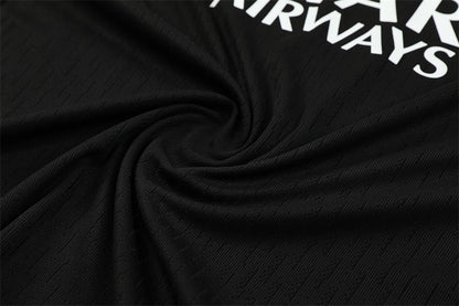 Paris Saint-Germain temporada 25/26 – Versión negra