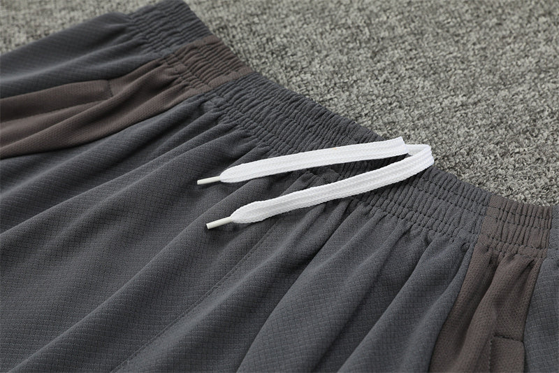 Conjunto Real Madrid 24/25 – Edición Especial Ivory & Grey