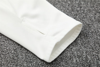 LIVERPOOL FC – KIT DE ENTRENAMIENTO 2025/26