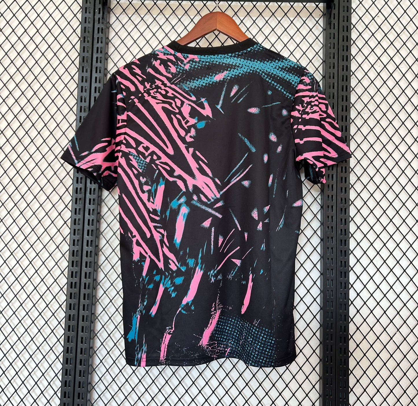 Camiseta Liverpool FC 2026/2027 Edición Especial Negra – Diseño Gráfico Adidas