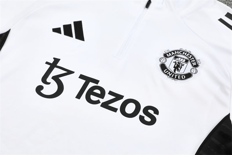 MANCHESTER UNITED – KIT DE ENTRENAMIENTO 2025/26