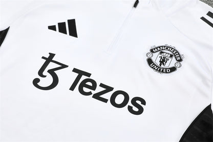 MANCHESTER UNITED – KIT DE ENTRENAMIENTO 2025/26