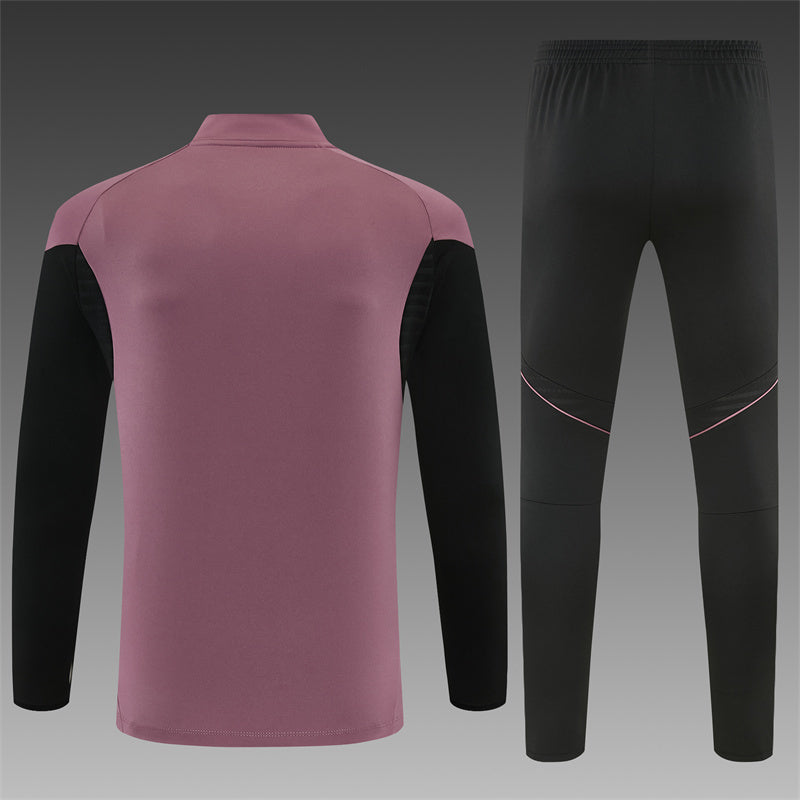 Chándal Real Madrid 2025/2026 – Entrenamiento Color Vino con Detalles Negros