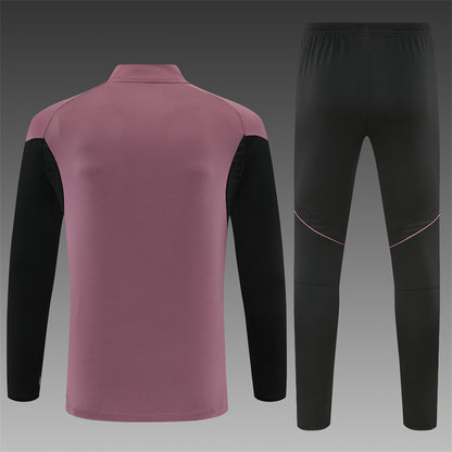 Chándal Real Madrid 2025/2026 – Entrenamiento Color Vino con Detalles Negros