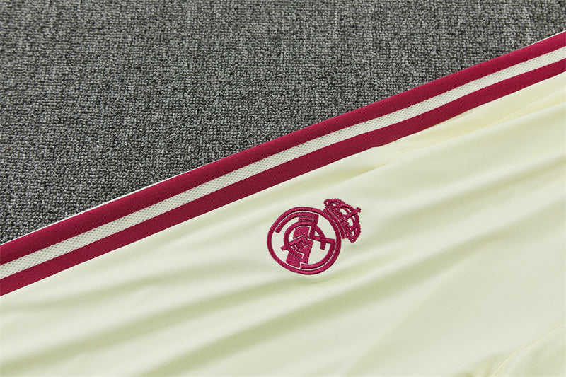 Chándal Real Madrid Crema 2026/27 – Conjunto de Entrenamiento