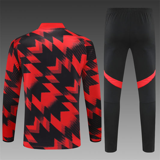 MANCHESTER UNITED – KIT DE CALENTAMIENTO 2025/26