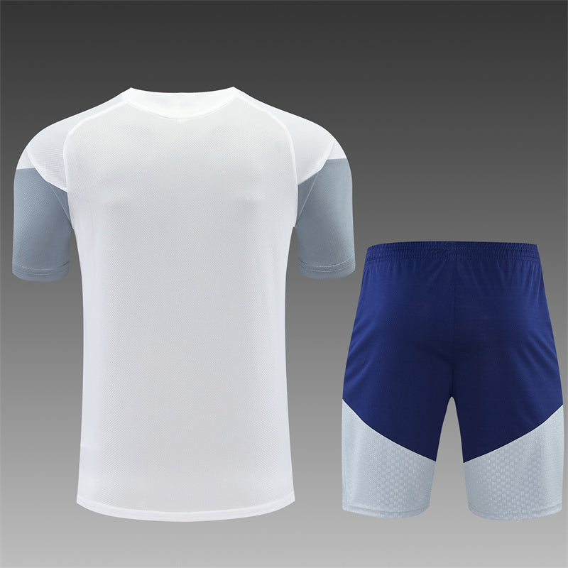 Conjunto Real Madrid 2026/2027 – Blanco Entrenamiento