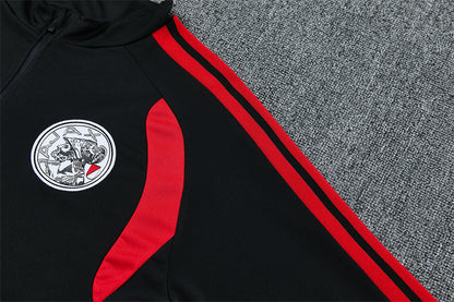 Chándal Ajax Entrenamiento – Negro y Rojo