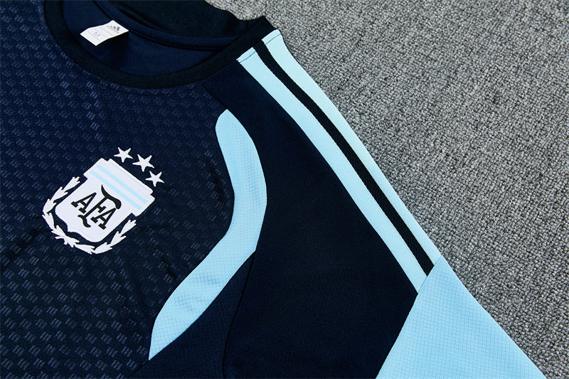 Conjunto Argentina 2025/2026 – Equipación de Entrenamiento Azul Marino