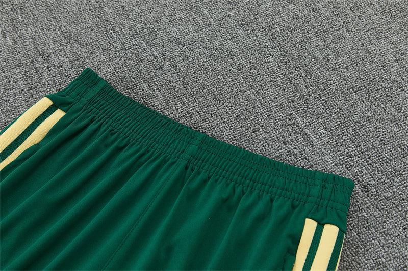 Conjunto Real Madrid 2026/2027 – Verde/Beige Entrenamiento