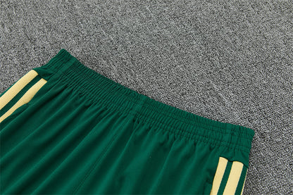 Conjunto Real Madrid 2026/2027 – Verde/Beige Entrenamiento