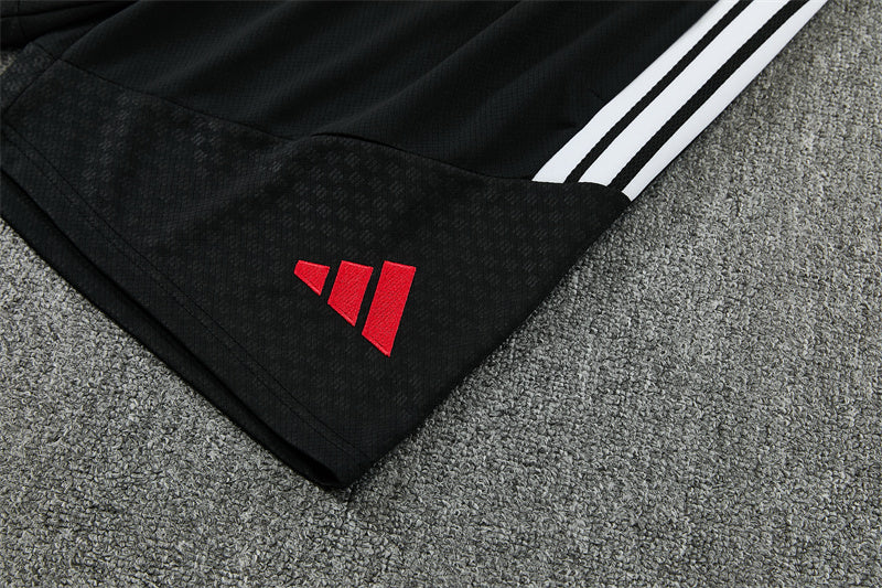 Conjunto Liverpool Entrenamiento Negro 26/27