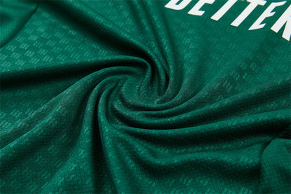 Conjunto Real Madrid 2026/2027 – Verde Entrenamiento