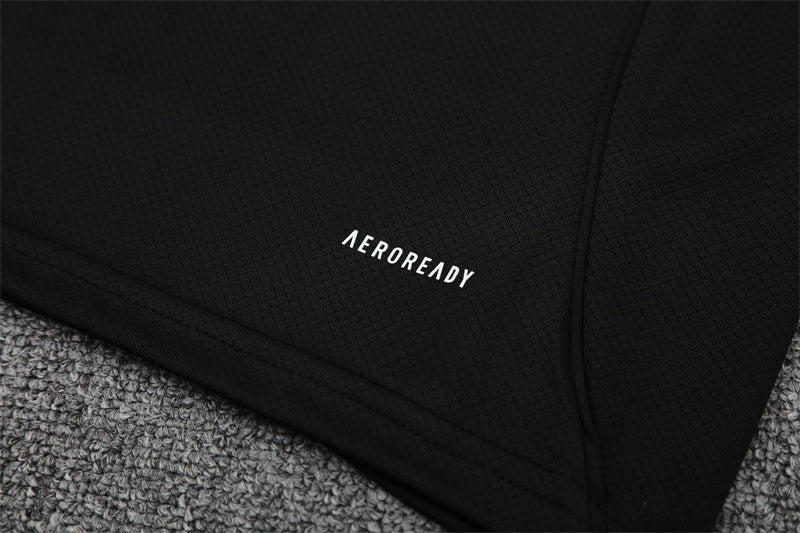 Set Oficial Manchester United Cuarta Equipación 25/26 – Potencia y Precisión en Negro