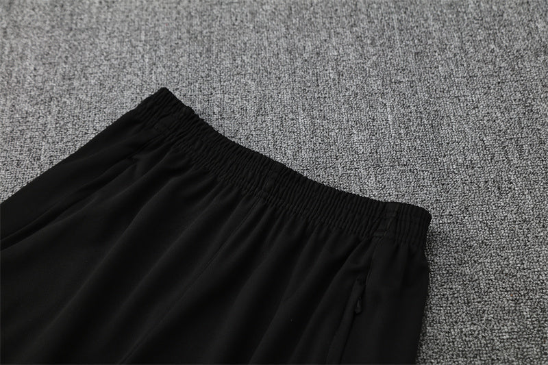 LIVERPOOL FC – KIT DE ENTRENAMIENTO 2025/26