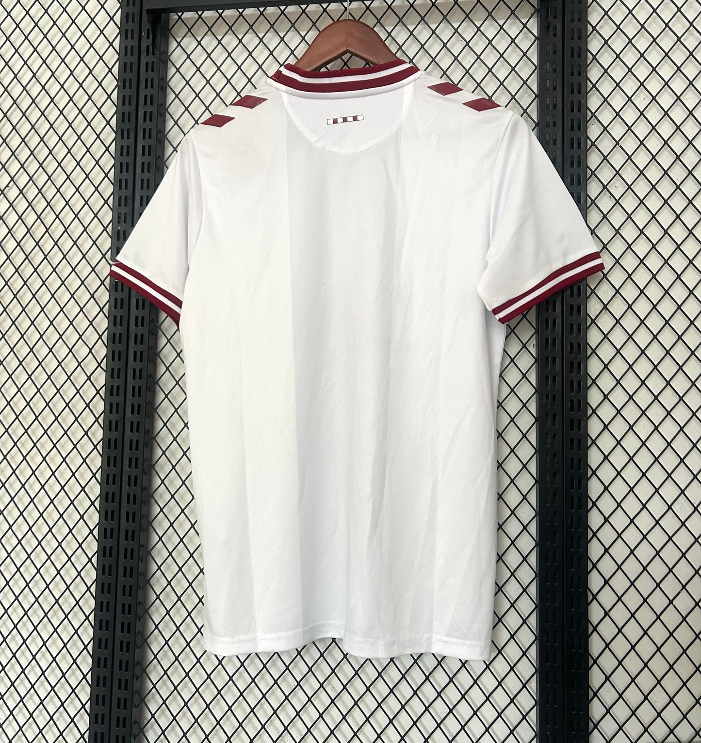 Camiseta Hearts of Midlothian Visitante Blanca 26/27 – Hummel