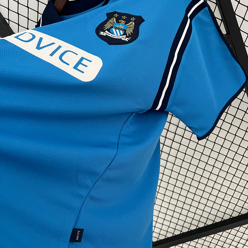 Camiseta Manchester City Home Le Coq Sportif – First Advice (2003-2004)