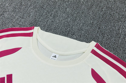 Conjunto Real Madrid Entrenamiento Blanco y Rosa 26/27