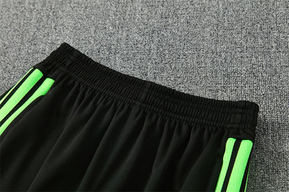 Chándal México 2025/2026 – Conjunto de Entrenamiento Negro con Detalles Verde Neón