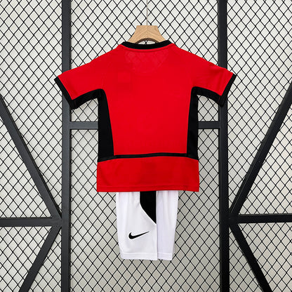 Conjunto Manchester United Kids Nike – Vodafone (2002-2004)