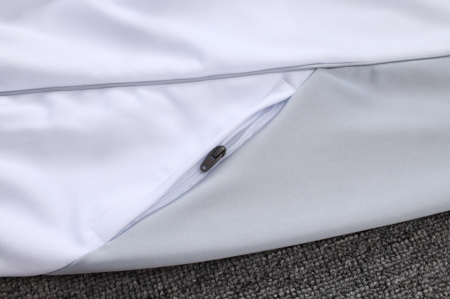 Chándal Real Madrid 2025/2026 – Blanco Perla Adidas