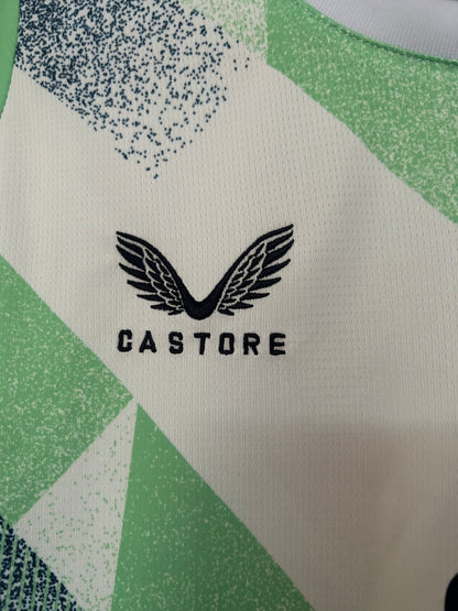 Camiseta Irlanda 2025/2026 Alternativa – Blanca con diseño geométrico