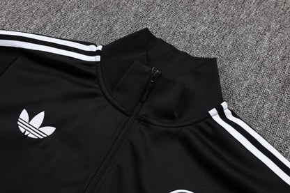 Chándal Alemania Retro 2025 – Negro Clásico Adidas Originals
