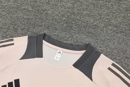 Conjunto Real Madrid 24/25 – Edición Especial Ivory & Grey