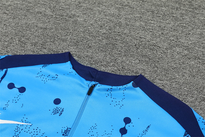 Conjunto Deportivo del Chelsea FC - Edición Azul Claro con Diseño Abstracto