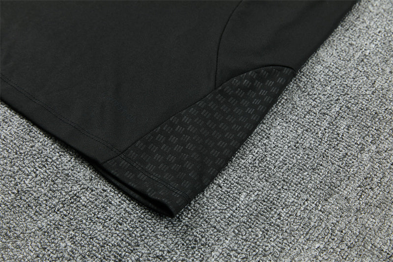 Conjunto Liverpool 2026/2027 – Negro Total Entrenamiento
