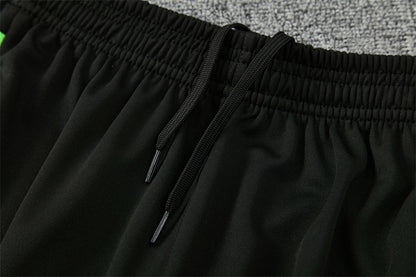 Chándal México 2025/2026 – Conjunto de Entrenamiento Negro con Detalles Verde Neón