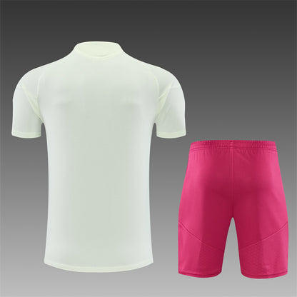 Conjunto Real Madrid Entrenamiento Blanco y Rosa 26/27