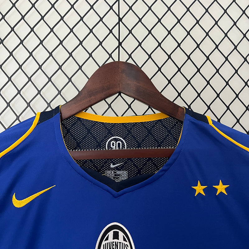 Camiseta Juventus Suplente 2004-05 – Nike Sky Sport