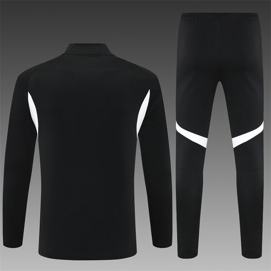 LIVERPOOL FC – KIT DE ENTRENAMIENTO 2025/26
