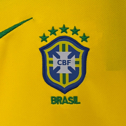 Conjunto Brasil Kids Nike – Home Amarillo (2006)