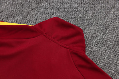 Chándal Arsenal FC 2025/2026 – Rojo Vinotinto con Detalles Amarillos