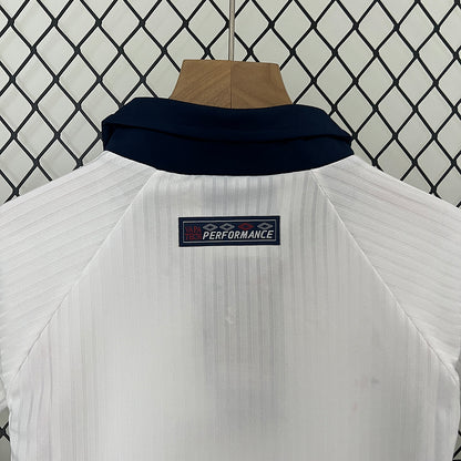 Conjunto Inglaterra Kids Umbro – Home Clásico