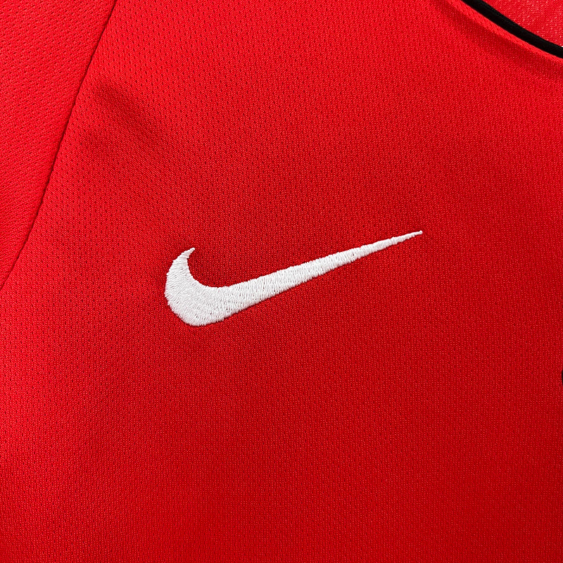 Conjunto Manchester United Kids Nike – Vodafone Home Kit (2004-2006)
