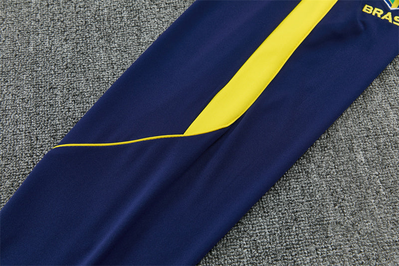 Conjunto Brasil 2026/2027 – Azul Oscuro/Amarillo Entrenamiento